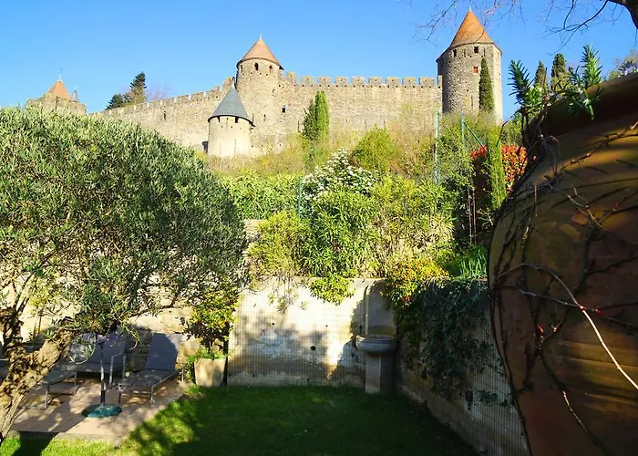 Holiday home Sous Les Courtines *